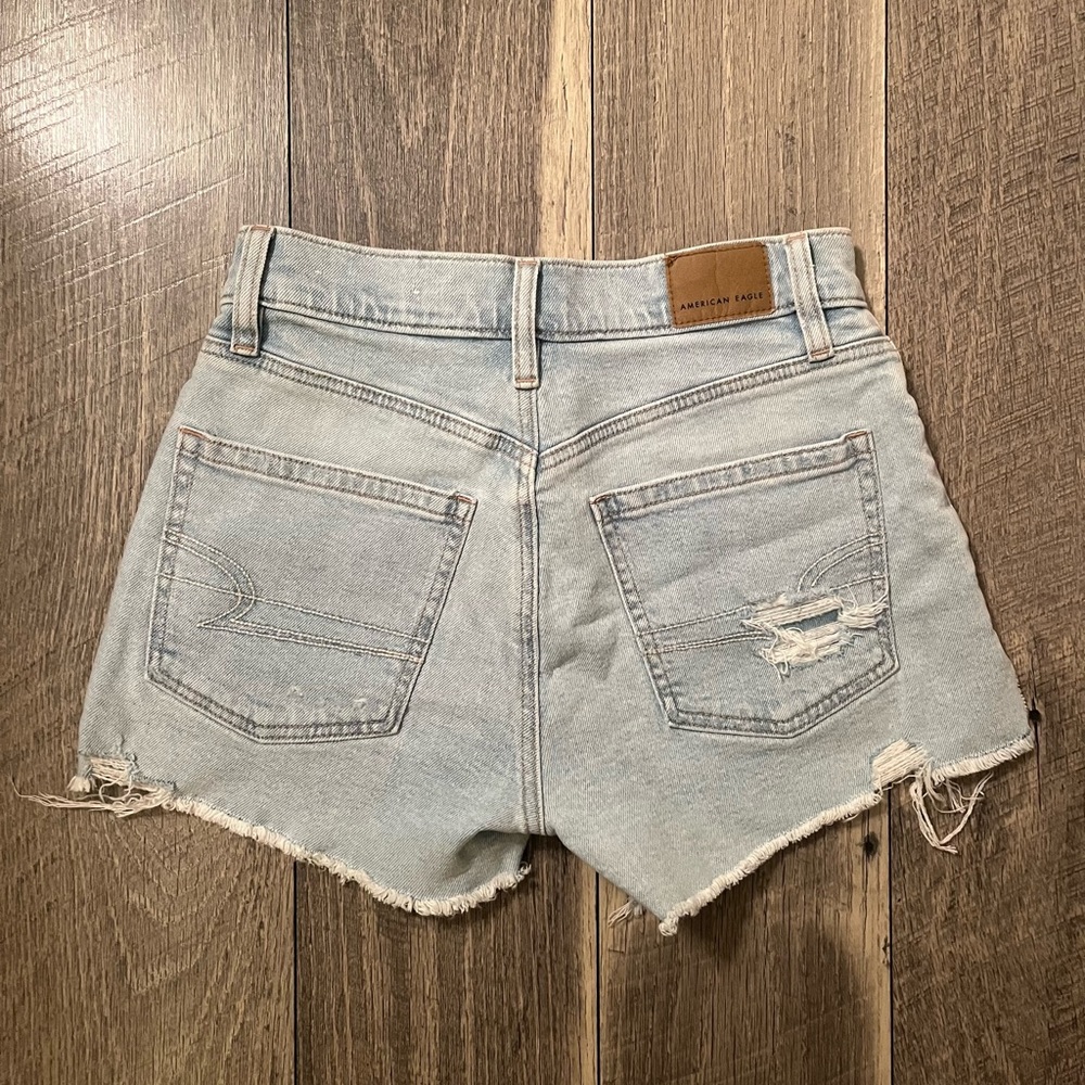🩳💛American Eagle Like New Distressed 90s Boyfriend Blue Jean Shorts Size Jr 00 - Picture 6 of 6